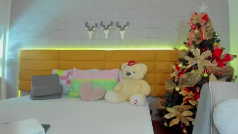   online show from 11/10/25, 08:30