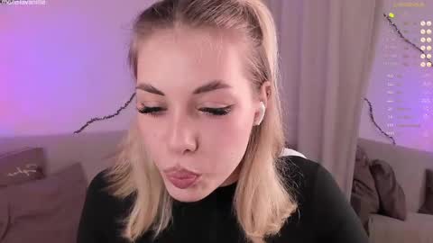 leilalafleur_ online show from 04/22/26, 04:59