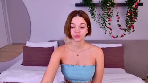 Snapshot of leilalawson chatting on 02/12/25, 11:18 LeilaLawson online show from 02/12/25, 11:18