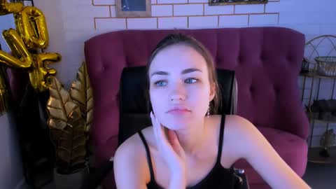 Snapshot of leilarai chatting on 02/28/25, 11:14 Leila Rai online show from 02/28/25, 11:14