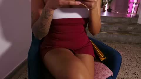 Snapshot of leja_ chatting on 06/20/26, 05:27 Leja online show from 06/20/26, 05:27