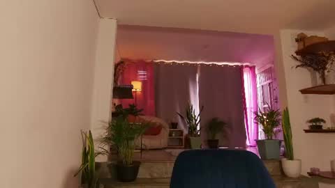 Snapshot of leja_ chatting on 07/25/26, 04:37 Leja online show from 07/25/26, 04:37