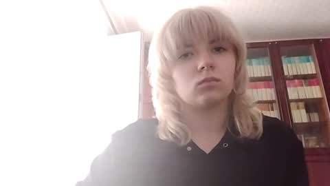 Lily online show from 06/27/26, 12:22