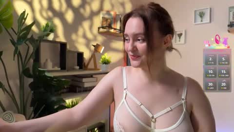 Lela online show from 10/23/25, 03:00