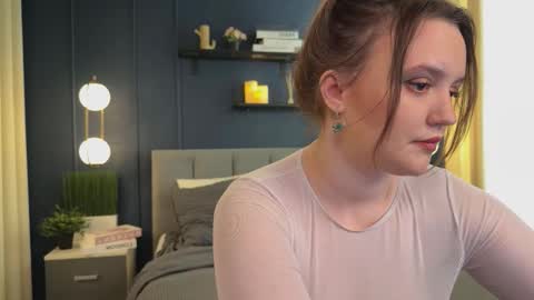 Lela online show from 01/17/26, 04:54