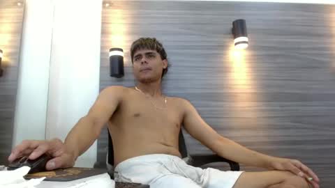 lelehott01 online show from 07/02/26, 03:06