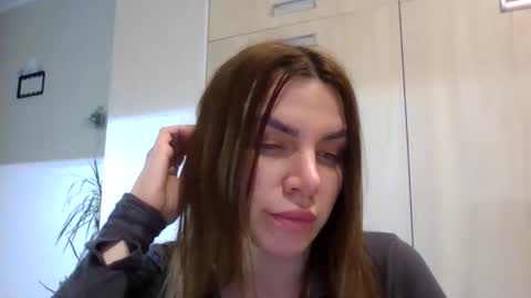 lena6122000 online show from 04/01/26, 09:45