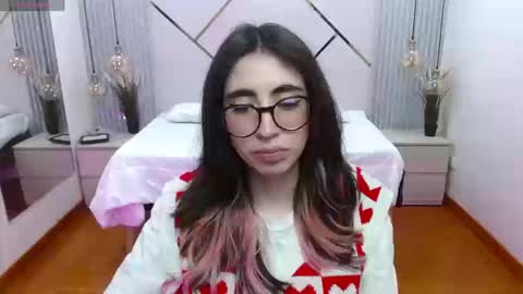 Lena online show from 09/08/25, 08:41