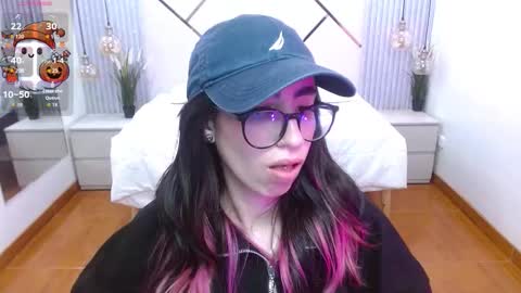 Lena online show from 10/18/25, 08:53