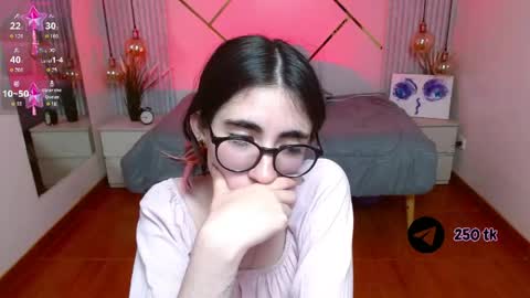 Lena online show from 05/01/26, 08:35