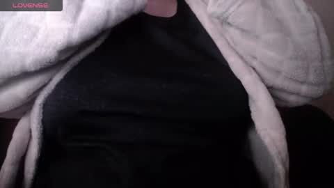 lenagolden online show from 03/04/26, 11:38