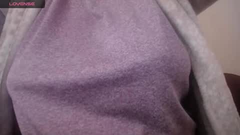 lenagolden online show from 04/15/26, 10:44