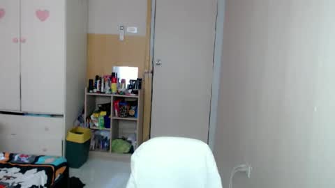 Snapshot of lenawet_0520 chatting on 03/10/26, 11:43 lena online show from 03/10/26, 11:43