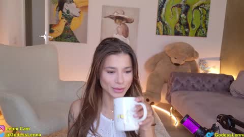 Snapshot of lenna_godess chatting on 02/07/25, 06:45 Lenna Goddess online show from 02/07/25, 06:45