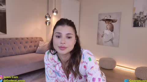 Lenna Goddess online show from 05/22/26, 06:31