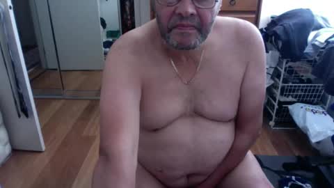 Snapshot of lennyfife chatting on 02/15/25, 09:59 Pussylicker online show from 02/15/25, 09:59