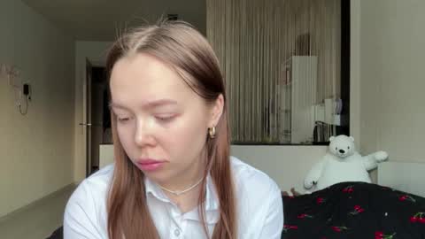 Hey hey our name is Mia  Elfy Lovense is active time to play   PVT IS OPEN  online show from 02/18/26, 04:52