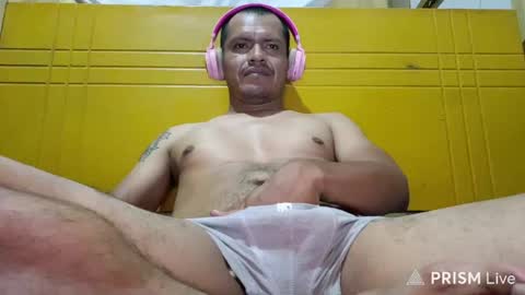 Snapshot of lenonroqe chatting on 05/04/26, 11:45 lenon online show from 05/04/26, 11:45
