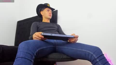 leo183877 online show from 03/01/26, 02:57