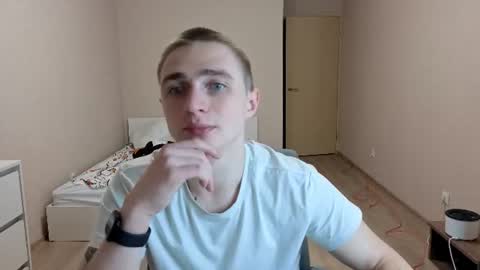 Snapshot of leo__miller chatting on 06/14/26, 07:38 LEO online show from 06/14/26, 07:38
