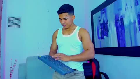 Leo Cartier online show from 04/14/26, 01:00