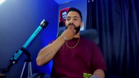 Leo  Diaz online show from 01/01/25, 02:30