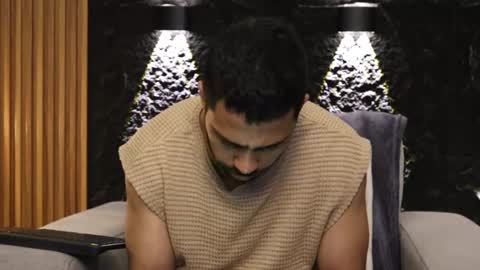 Leo  Diaz online show from 12/23/25, 03:04