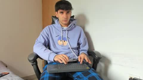 Leo Jones online show from 09/19/25, 04:07