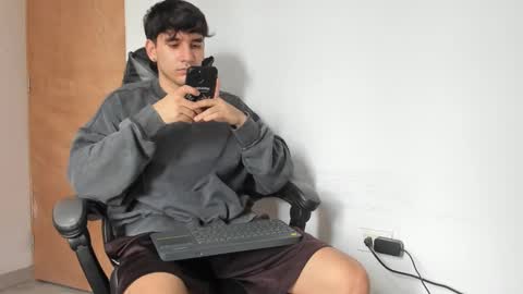 Leo Jones online show from 09/24/25, 04:43