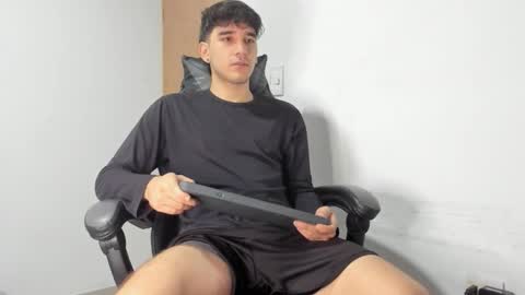 Leo Jones online show from 10/24/25, 06:21