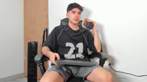 Leo Jones online show from 12/14/25, 10:58