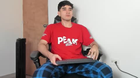 Leo Jones online show from 12/18/25, 02:34