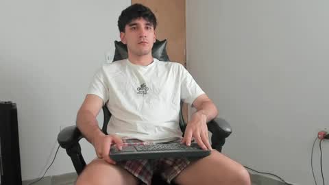 Leo Jones online show from 04/22/26, 08:43