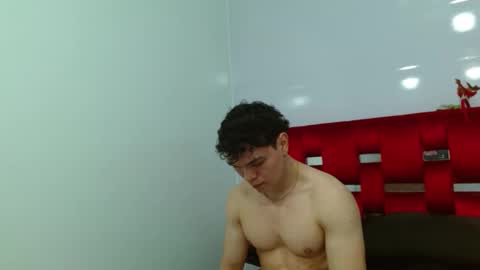 Snapshot of leo_morris chatting on 01/03/25, 04:06 leo_morris online show from 01/03/25, 04:06