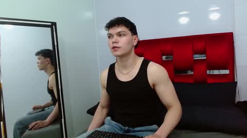 Snapshot of leo_morris chatting on 01/14/25, 12:45 leo_morris online show from 01/14/25, 12:45