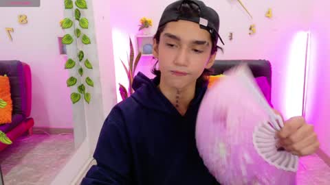 Snapshot of leoadamss chatting on 01/13/25, 01:28 Leo online show from 01/13/25, 01:28