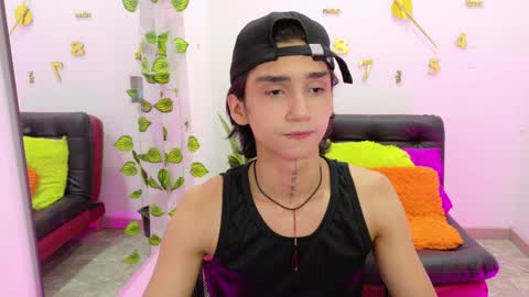 Snapshot of leoadamss chatting on 01/28/25, 01:05 Leo online show from 01/28/25, 01:05