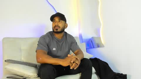 leo  online show from 06/03/26, 10:18