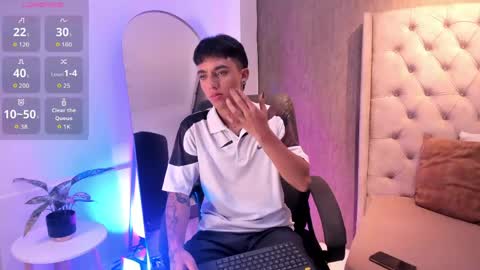 leohard_ online show from 04/15/26, 02:40