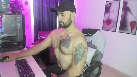 Leon online show from 01/09/25, 04:06