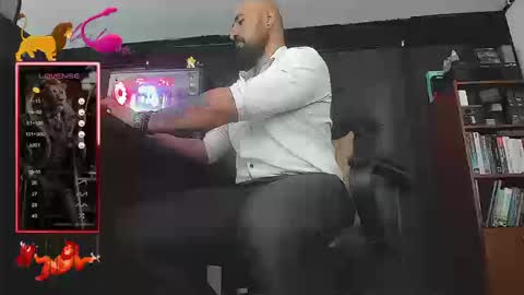 Leon online show from 09/09/25, 02:49