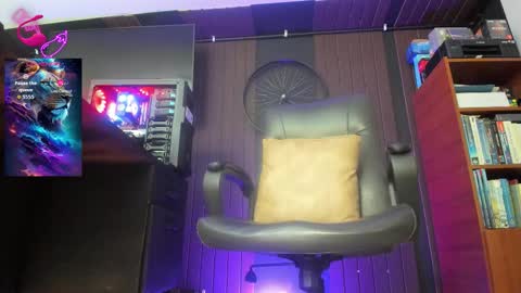 Leon online show from 11/06/25, 04:19