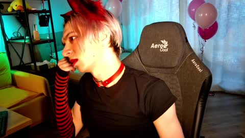 Snapshot of leon_yuugen chatting on 02/08/25, 10:29 Leon online show from 02/08/25, 10:29