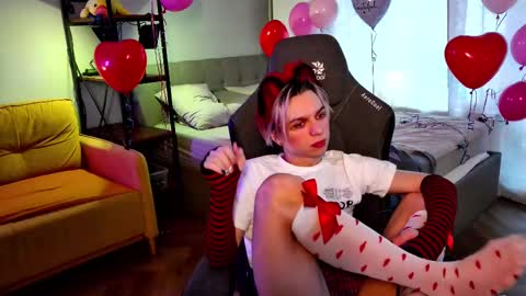 Snapshot of leon_yuugen chatting on 02/17/25, 07:37 Leon online show from 02/17/25, 07:37