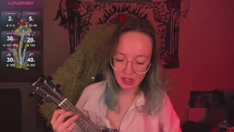 Snapshot of leona_nick chatting on 12/01/24, 10:10 leona online show from 12/01/24, 10:10