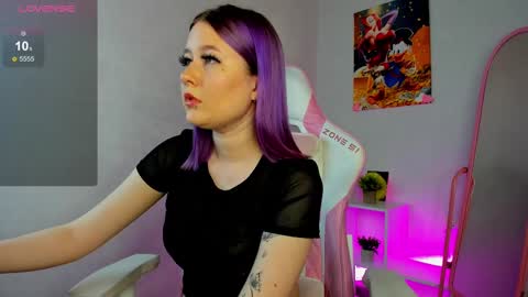 Snapshot of leona_williams chatting on 02/10/25, 08:20 leona_williams online show from 02/10/25, 08:20