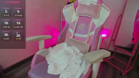 Snapshot of leona_williams chatting on 02/23/25, 11:55 leona_williams online show from 02/23/25, 11:55