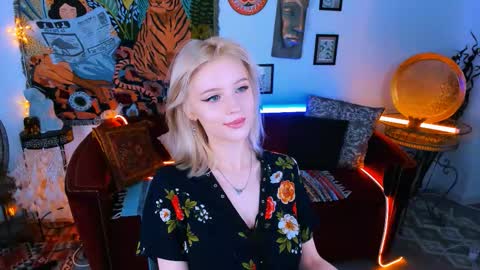 leonastone online show from 09/13/25, 05:24