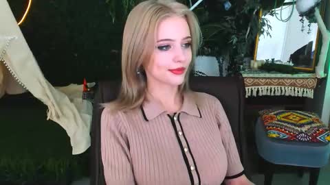 leonastone online show from 12/03/25, 06:06