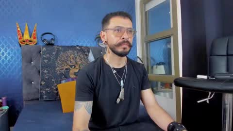 Snapshot of leondevereda_ chatting on 02/02/25, 08:30 Len online show from 02/02/25, 08:30